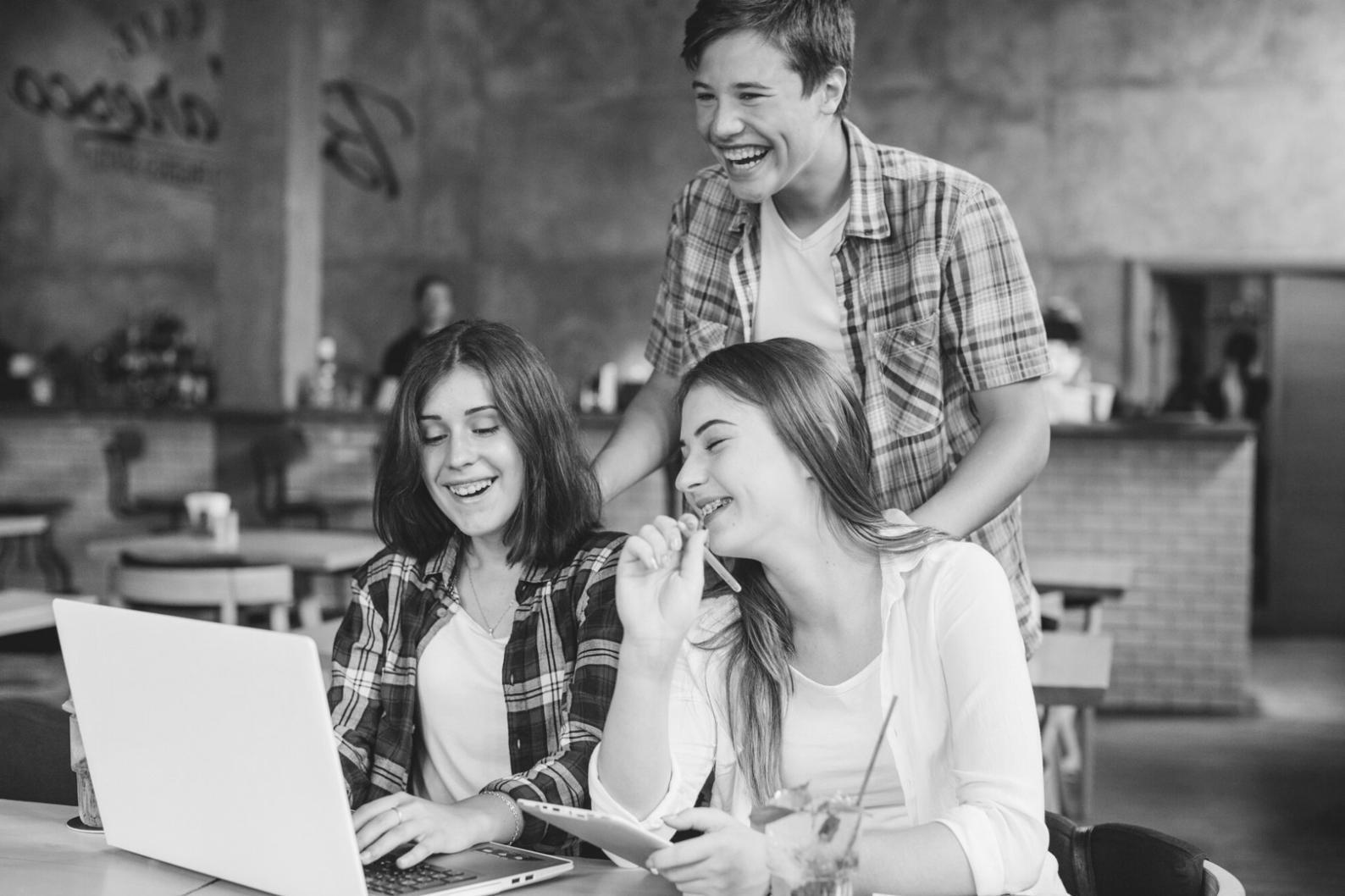 Flexible Lernformate für unterschiedliche Lerntypen und Zeitpläne